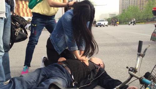 成人 老人和少女视频,成人、老人与少女的时光印记