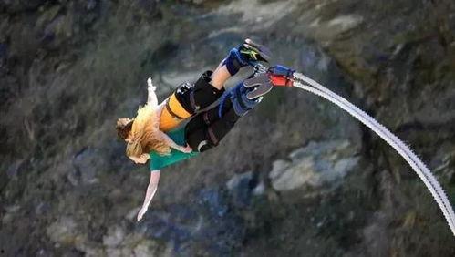 成人蹦极减肥方法视频,跟随视频轻松塑形